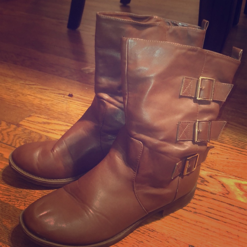brown boots